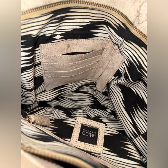 Latico, Cream Color Crackly Distressed Leather Purse/Small Tote in great cond. - Picture 12 of 12